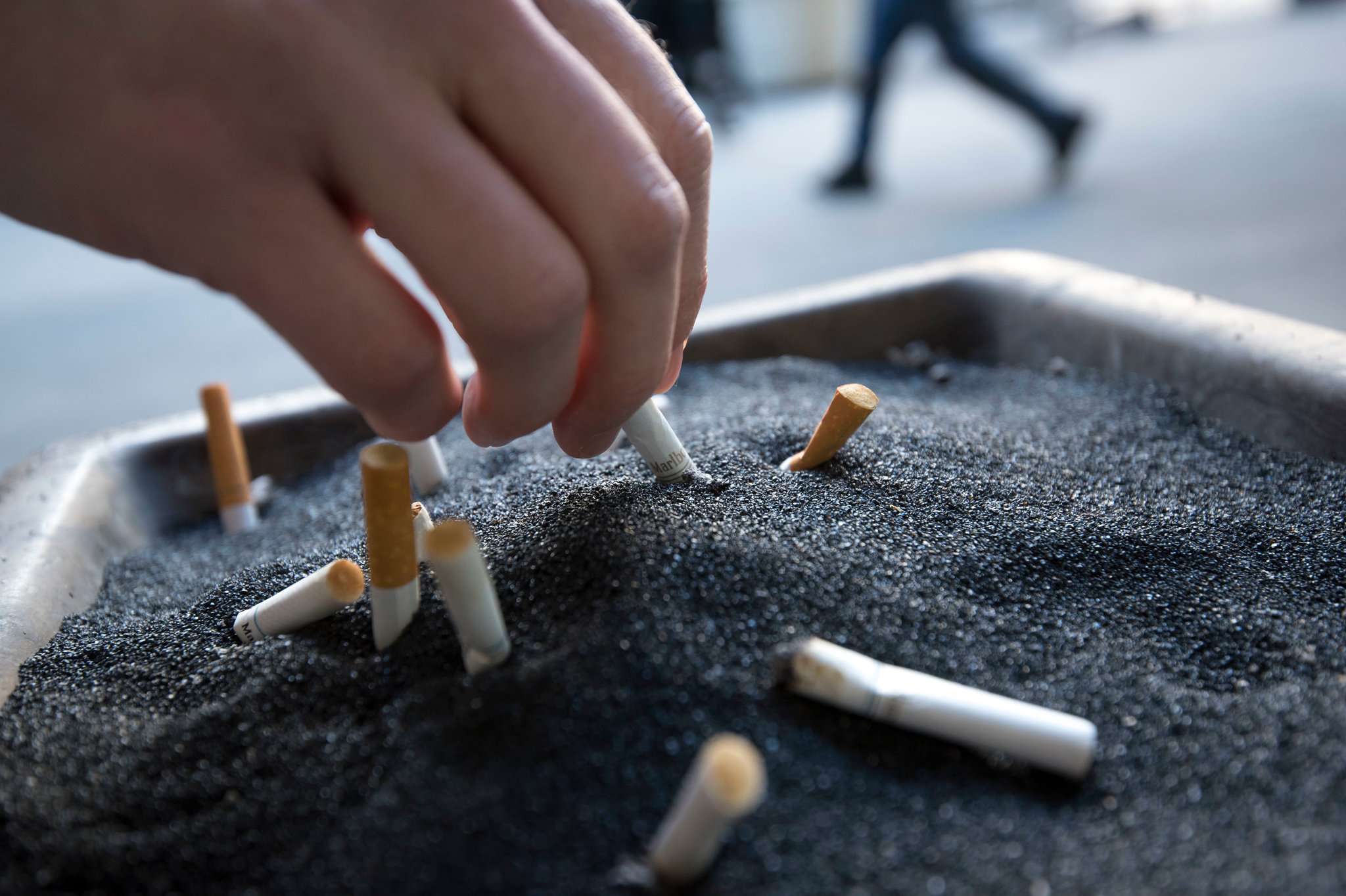 how-to-stop-smoking-addiction-080803500-1665578031.jpeg